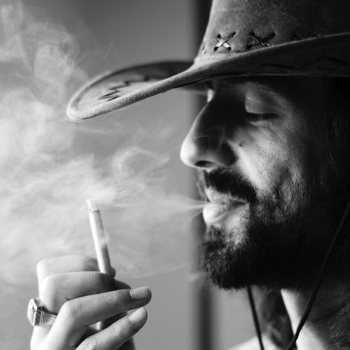 Tennessee Whiskey Old School Ringer (Cover) Cover Art Blurred Background