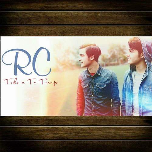 Todo a Tu Tiempo Cover Art Blurred Background