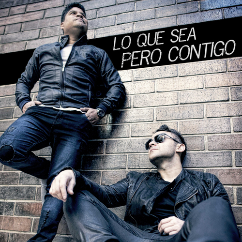 Lo Que Sea Pero Contigo Cover Art Blurred Background