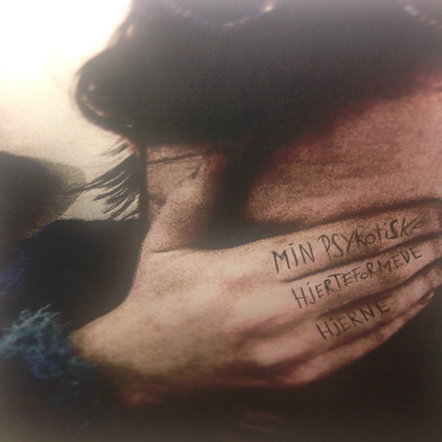 Min Psykotiske Hjerteformede Hjerne Cover Art Blurred Background