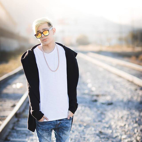 Beba Cover Art Blurred Background