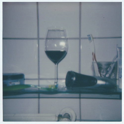 Flyga Cover Art Blurred Background