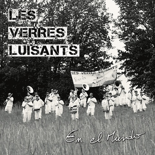 En el Mundo Cover Art Blurred Background