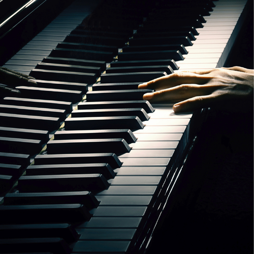 Beethoven: Moonlight Sonata (Piano Solo) Cover Art Blurred Background
