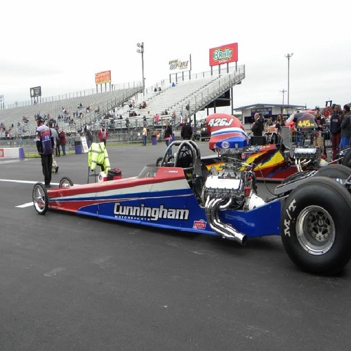 Drag Racing Sportsman Racing (Super Comp) Cover Art Blurred Background