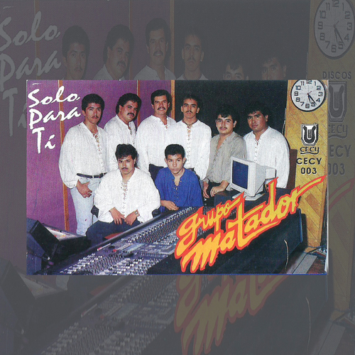 Solo para ti Cover Art Blurred Background
