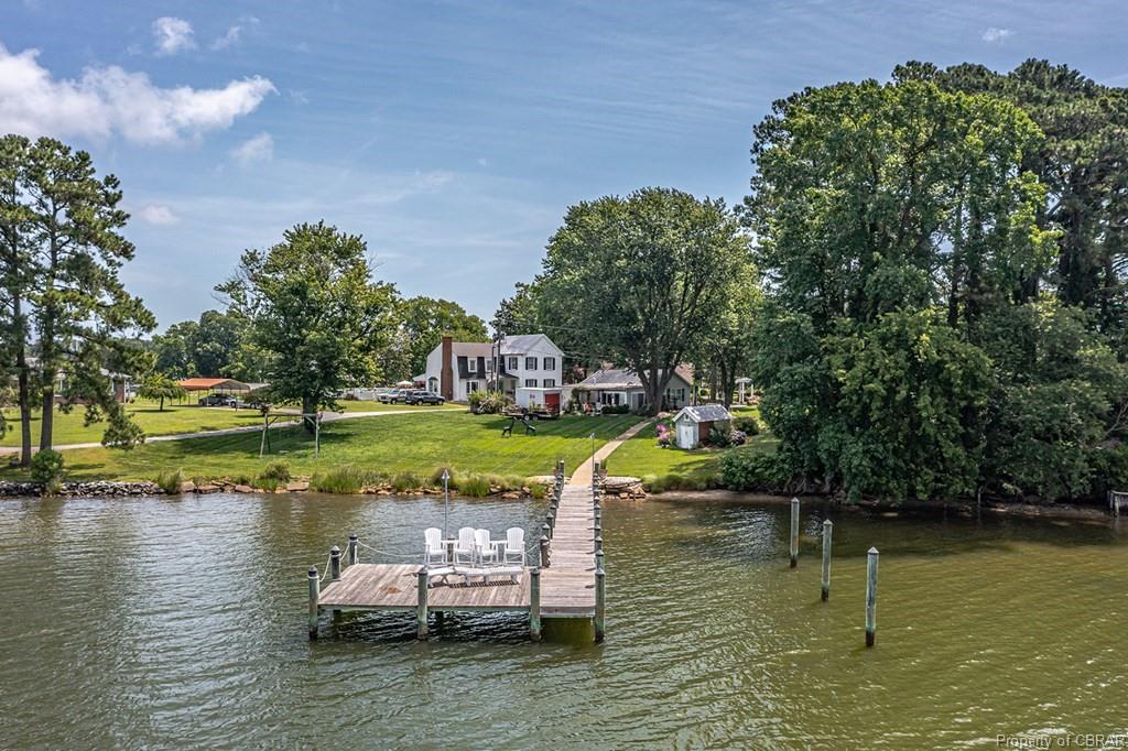 826 Main Street Reedville VA 22539 Liz Moore and Associates