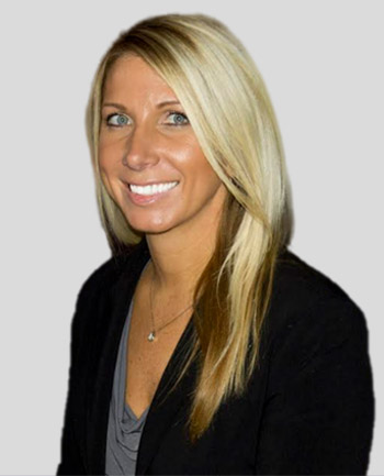 Headshot of Nicole Hummer