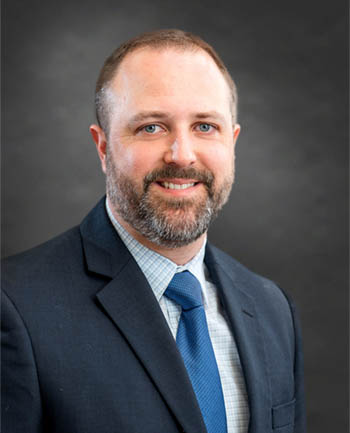 Headshot of Ian Clardy