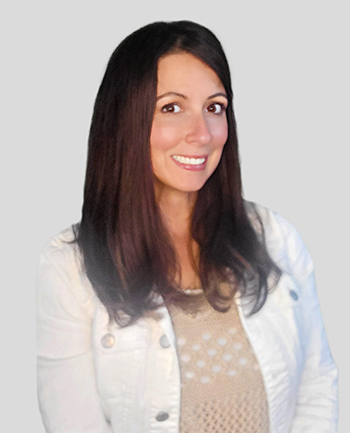 Headshot of Amanda Tuttle