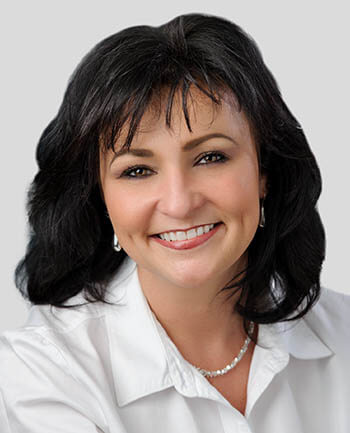 Headshot of Sherry Ross