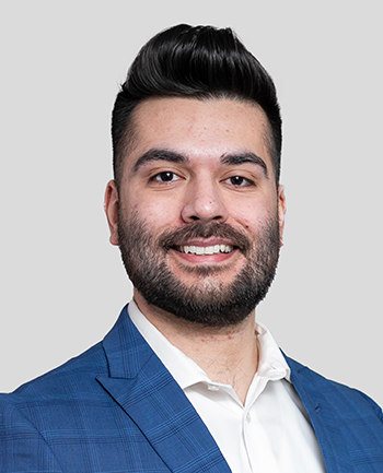 Headshot of Evan Johnson