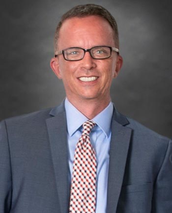 Headshot of Kevin Holmes