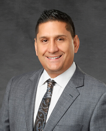 Headshot of Alejandro Leon