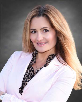 Headshot of Olha Bas