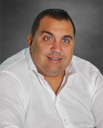 Headshot of Eric Rosemary