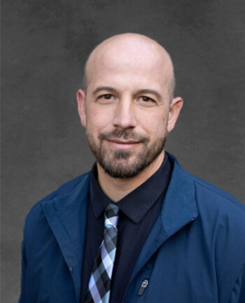 Headshot of Kenneth Gibbons