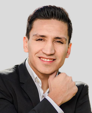 Headshot of Abraham Inzunza