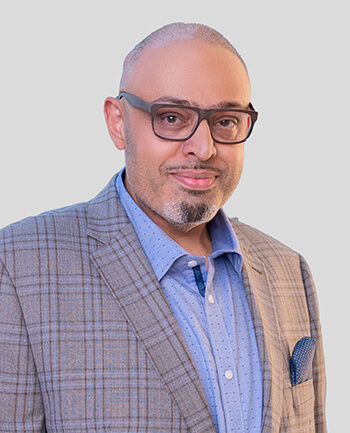 Headshot of Bobby Afrasiabi