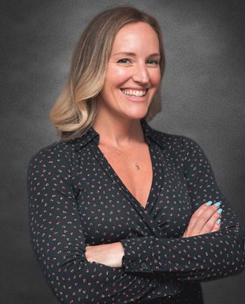 Headshot of Laura Barron