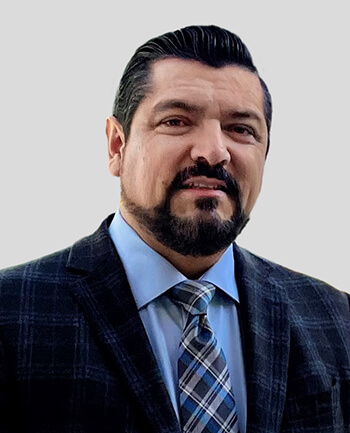 Headshot of Raul Garcia