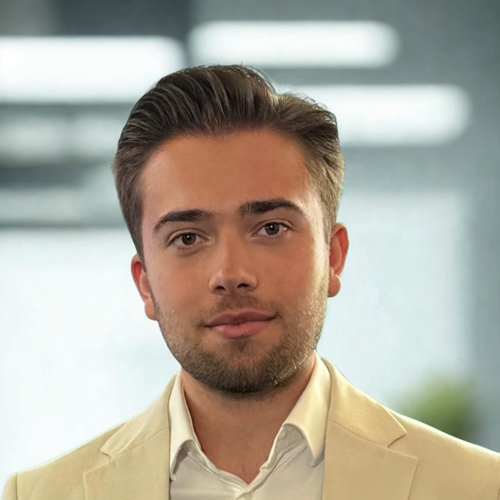Patrick Scherzinger | Chairman & CEO - smartport AG | Forbes Business ...