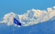 Aside_un_flag_1602_large