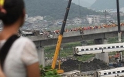 Aside_426_train_crash_baidu