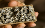 Aside_426_congo_mineral