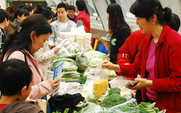 Aside_426_farmer_market