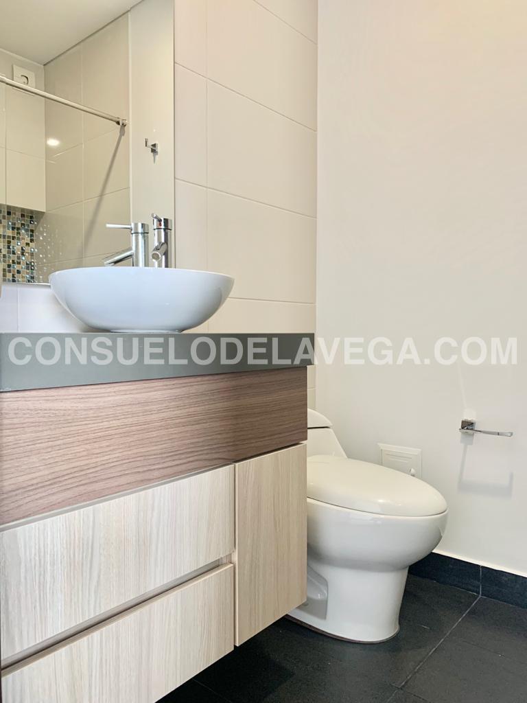 APARTAMENTO EN ARRIENDO EN SANTA BÁRBARA - Consuelo de la Vega & Cia.