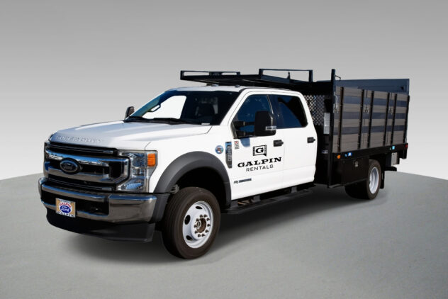 12′ Stake Bed – 4×4 – Crew Cab