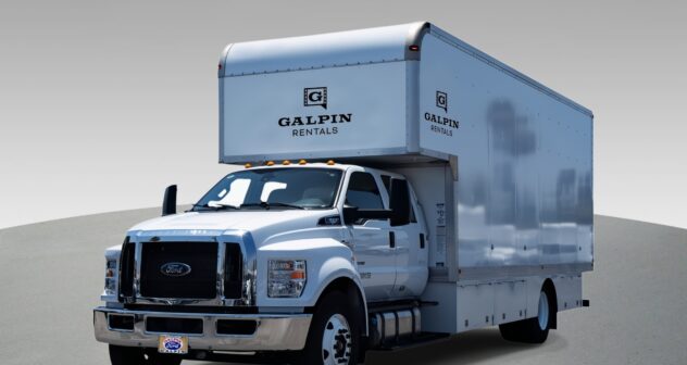 24′ Box – 5-Ton – Crew Cab