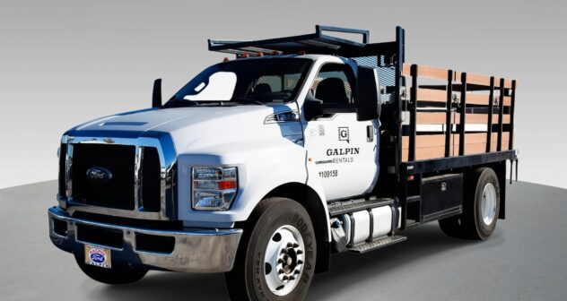 Stake Bed – 5TH Wheel