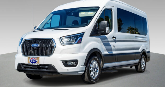 15 Passenger Van – Mid Roof