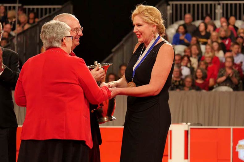 Helyne Medeiros Wins Breeder of the Year 2017