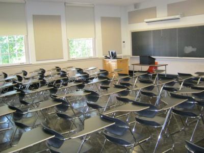 Warner Hall Room 104 layout photo