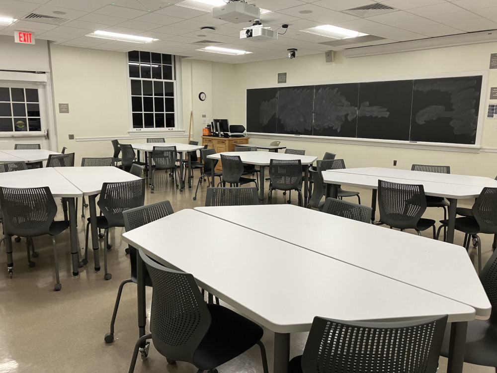 Warner Hall Room 115 layout photo