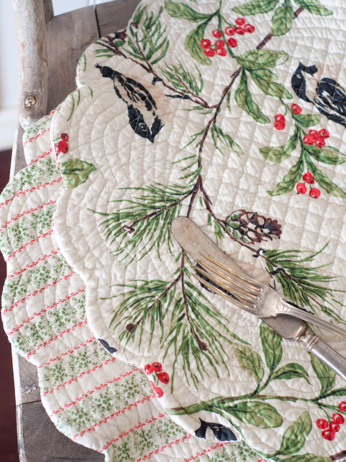 Chickadee Round Placemat Your Home, Christmas Forever Beautiful