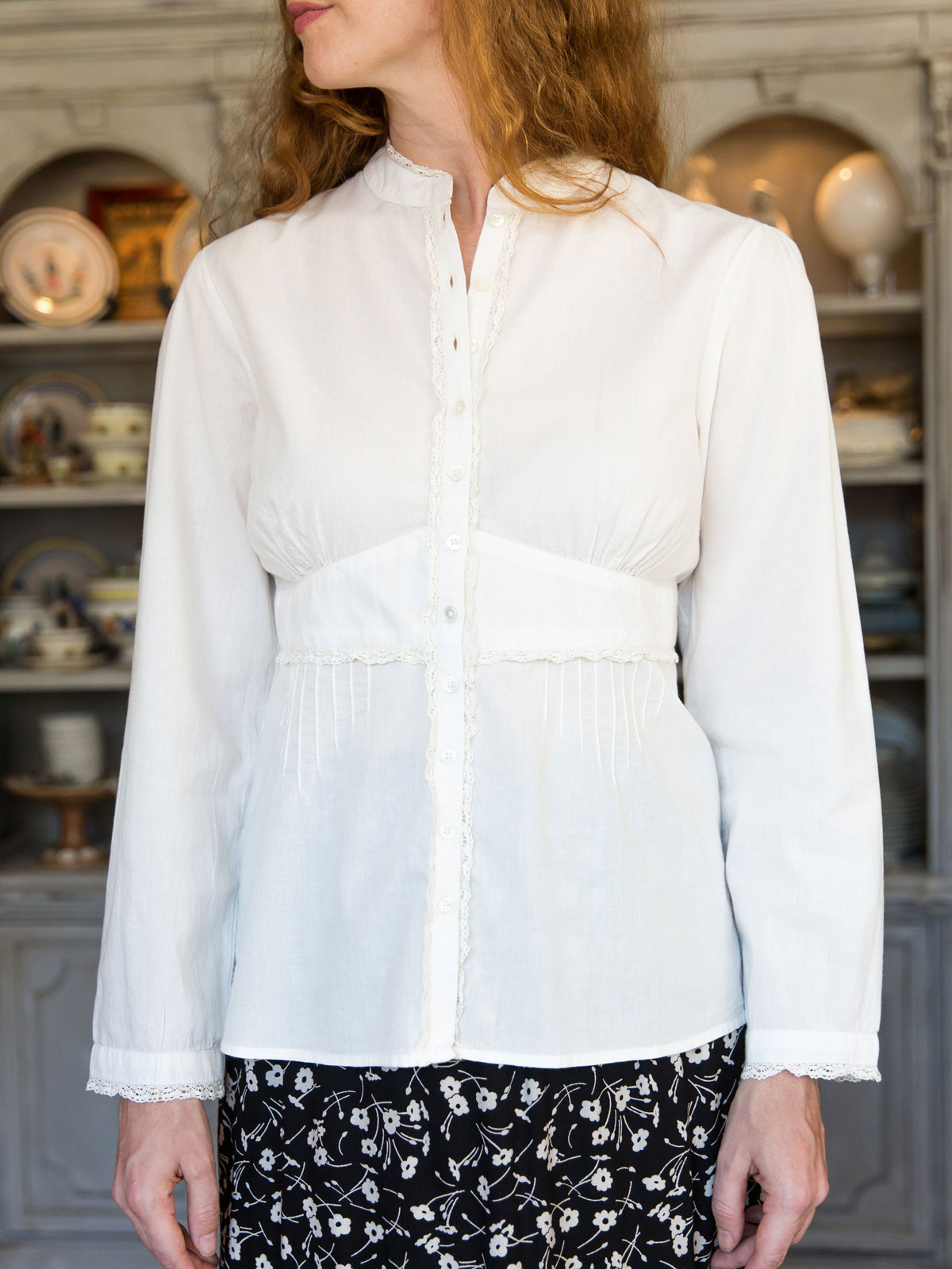 laura ladies clothing store
