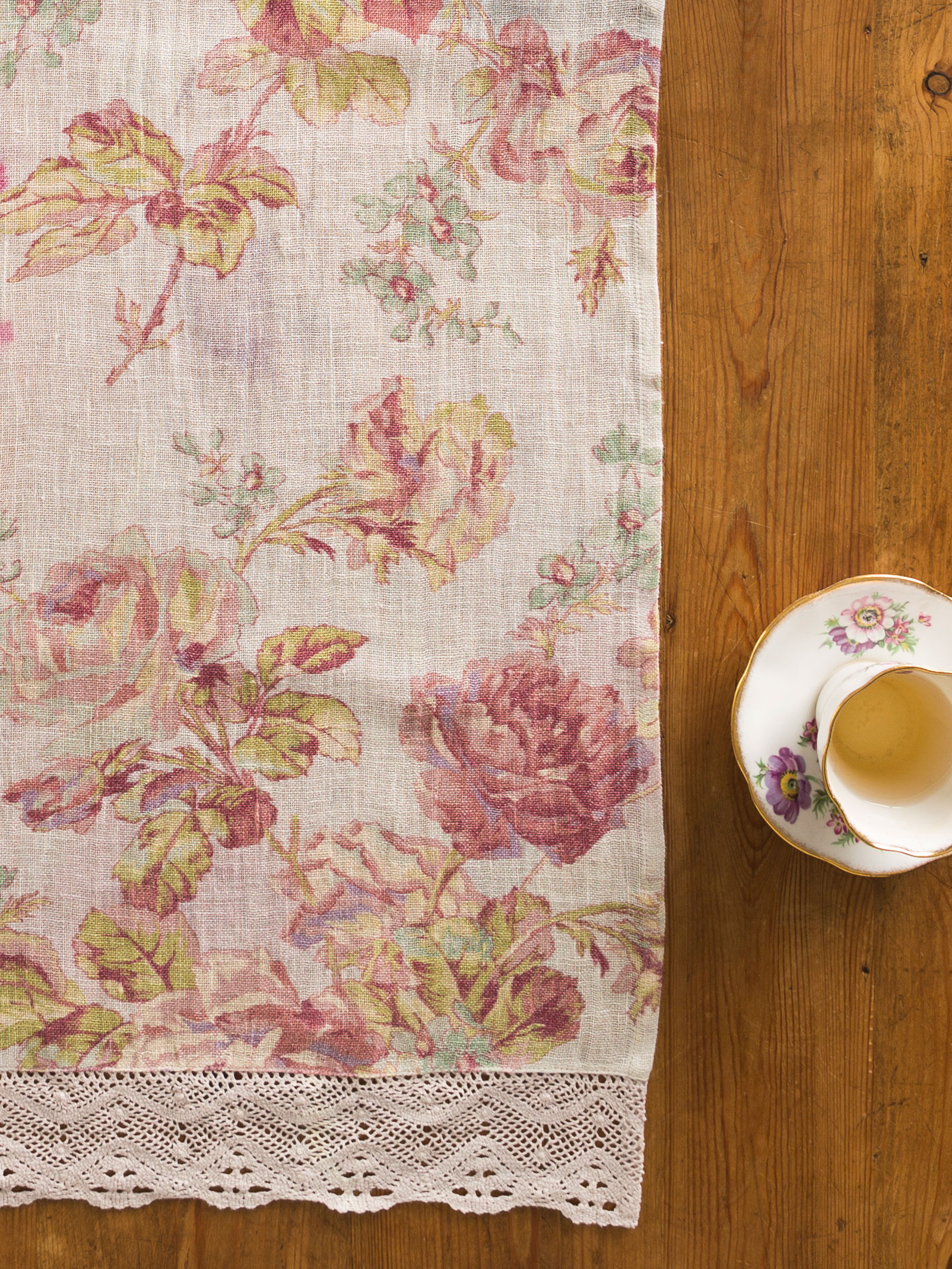 Victorian Rose Linen Runner Linens & Kitchen, Placemats & Runners