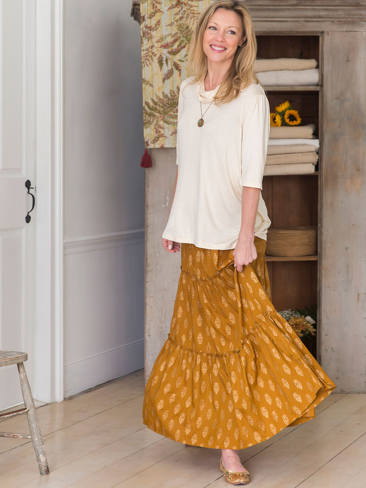 Tree of Life Skirt Ladies Clothing, Skirts & Pants Beautiful Designs