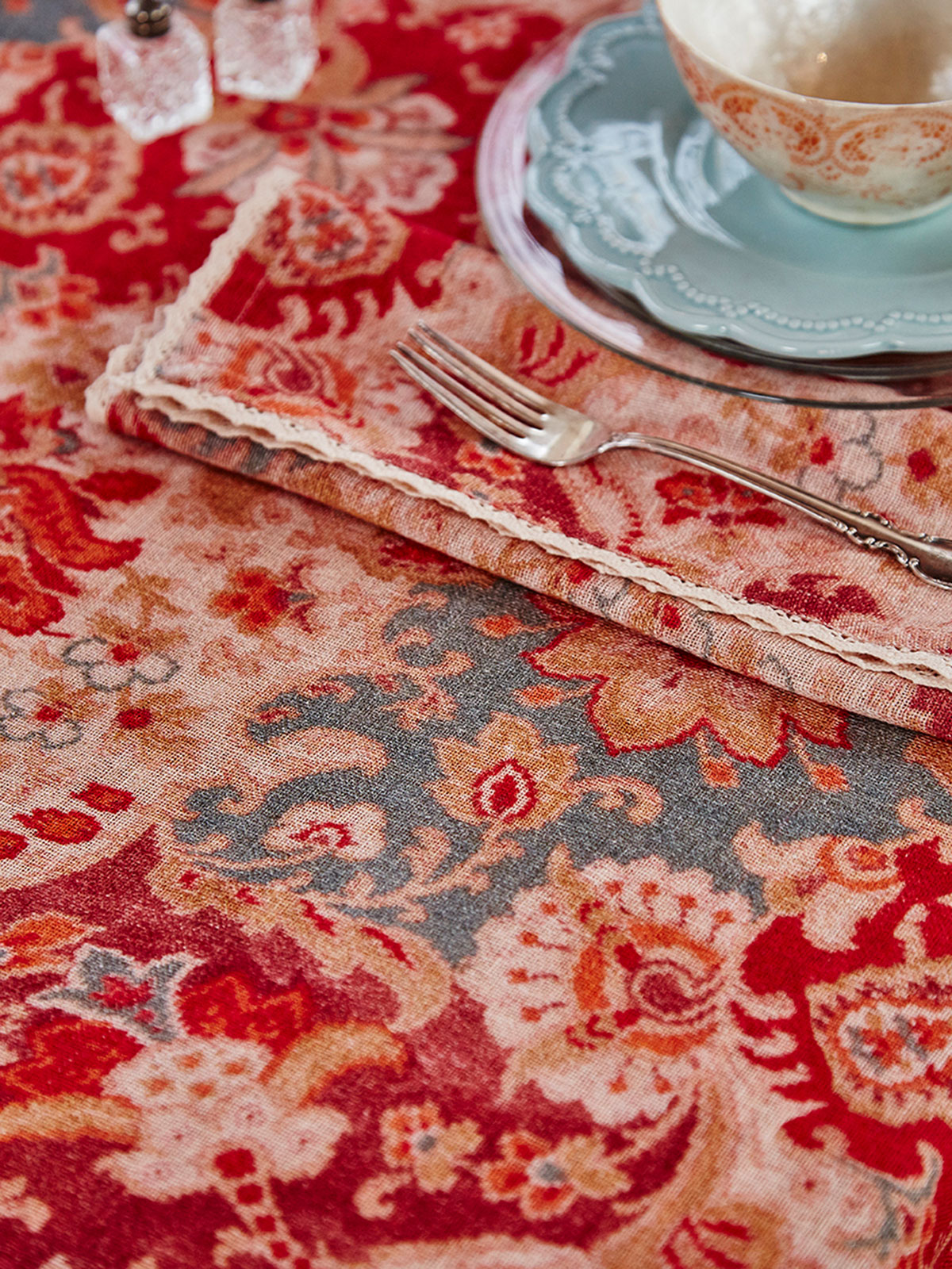 Magic Carpet Linen Tablecloth Kitchen & Table Linens, Tablecloths