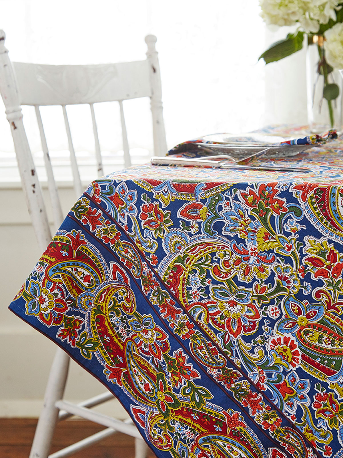 Priscilla's Paisley Tablecloth Attic Sale, Linens & Kitchen Attic