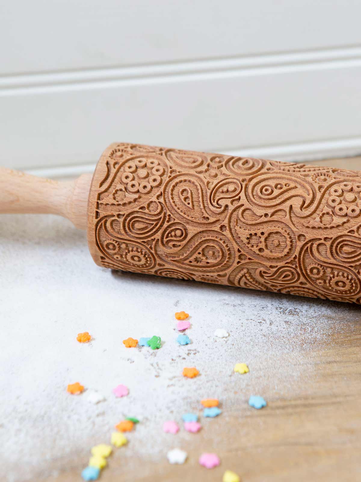 Paisley Embossed Rolling Pin Kitchen & Table Linens, Baking