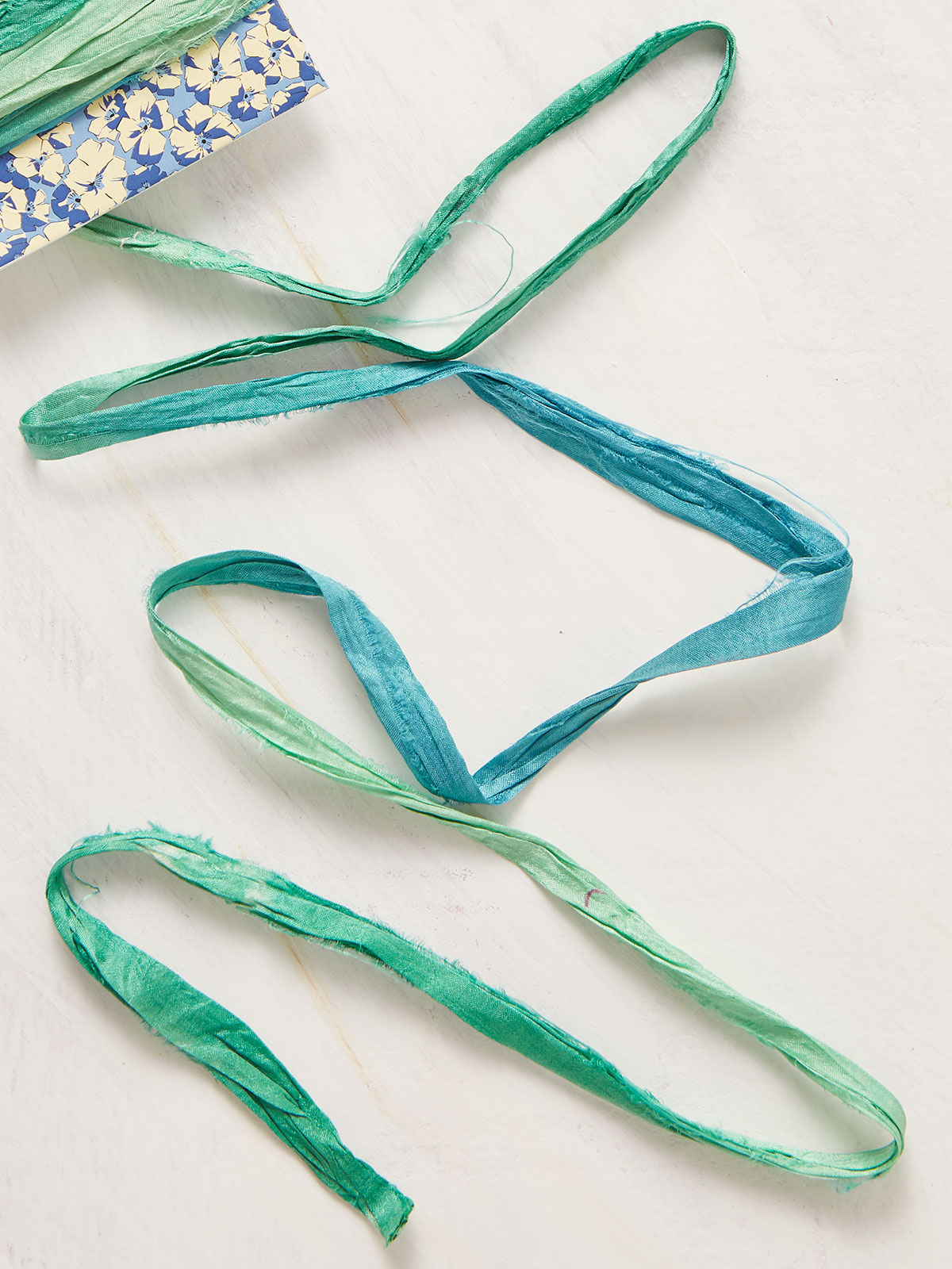 HandDyed Silk Ribbon Artist's Studio Collection, Sewing & Knitting Beautiful Designs by