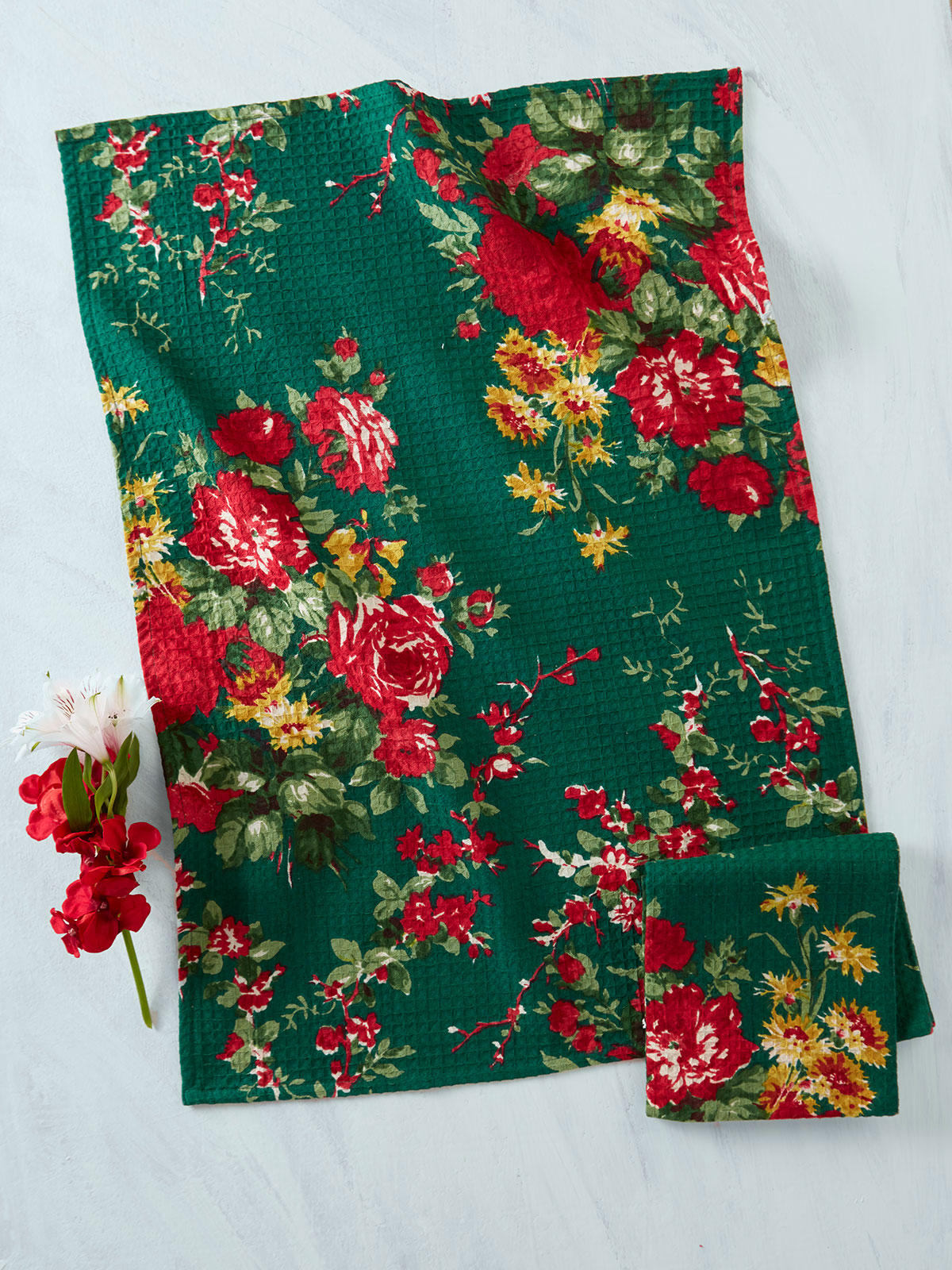Cottage Rose Tea Towel Set Of 2 Attic Sale Linens Kitchen