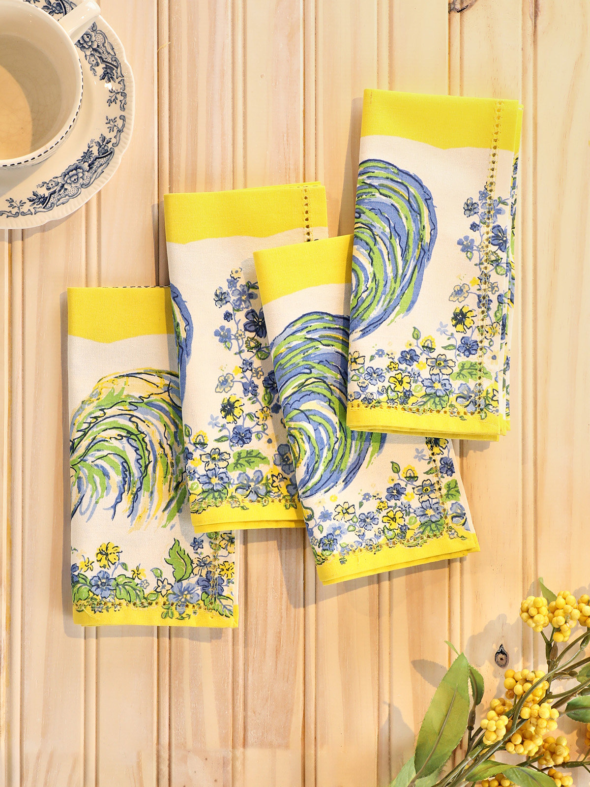 Rooster Luncheon Napkin Set of 4 Kitchen & Table Linens, Napkins