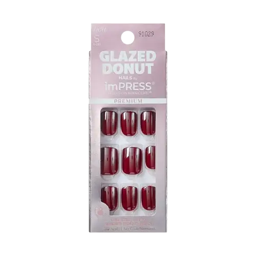 maple glazed | BEAUTIFY.TIPS A package of imPRESS Glazed Donut press-on nails, featuring 30 nails with a glossy red finish.