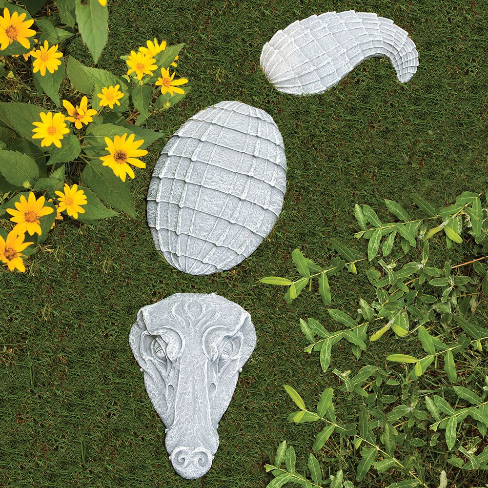 Crocodile Garden Accent Stones Bits and Pieces